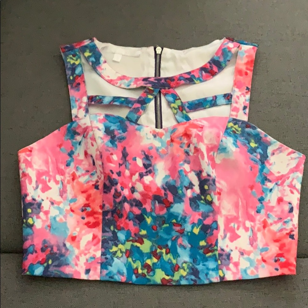 Crop top